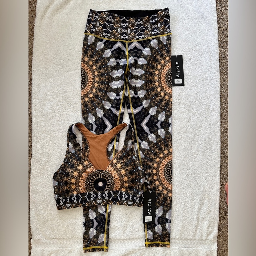 Wolven Noor Leggings and Bra Size L
